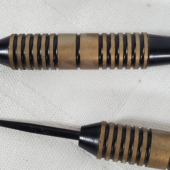 All In Gear Darts - Picture 4 of 4